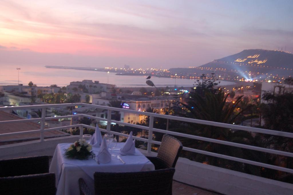 Anezi Tower Hotel Агадир Екстериор снимка